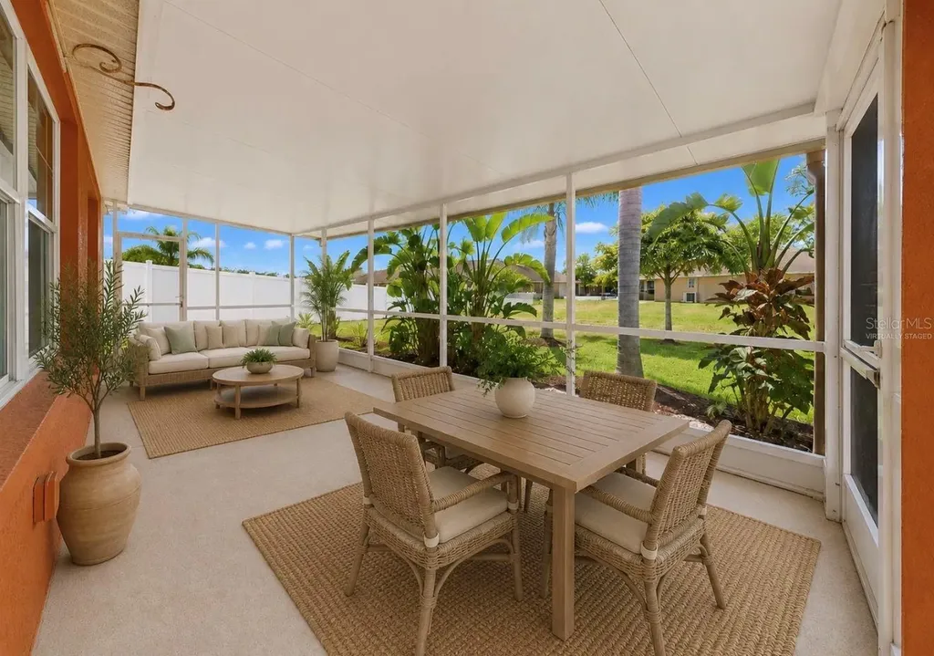 1836 Raven Glen Drive Ruskin FL 33570