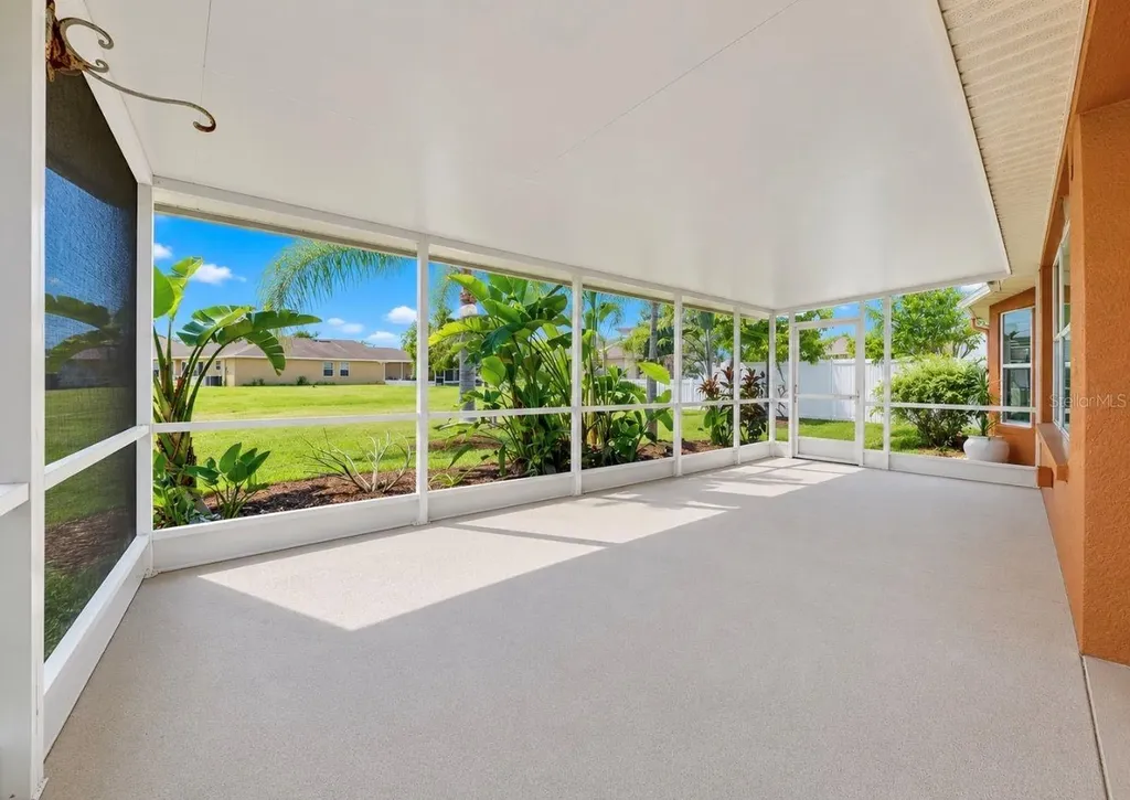 1836 Raven Glen Drive Ruskin FL 33570