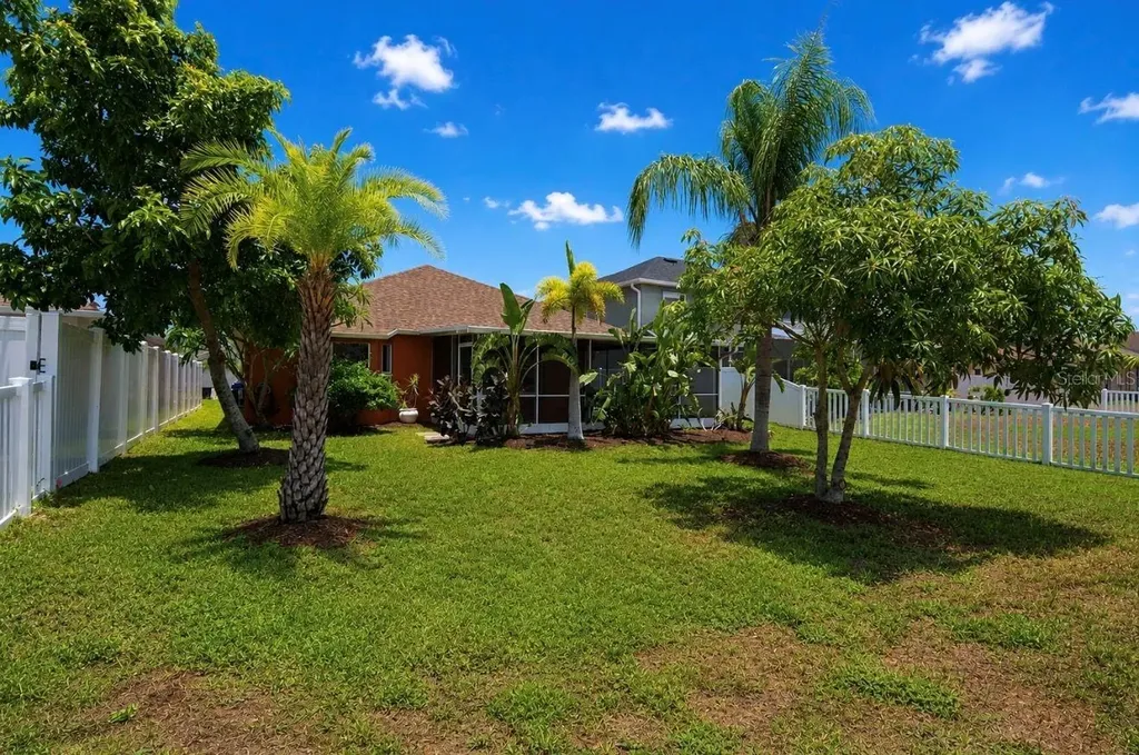 1836 Raven Glen Drive Ruskin FL 33570