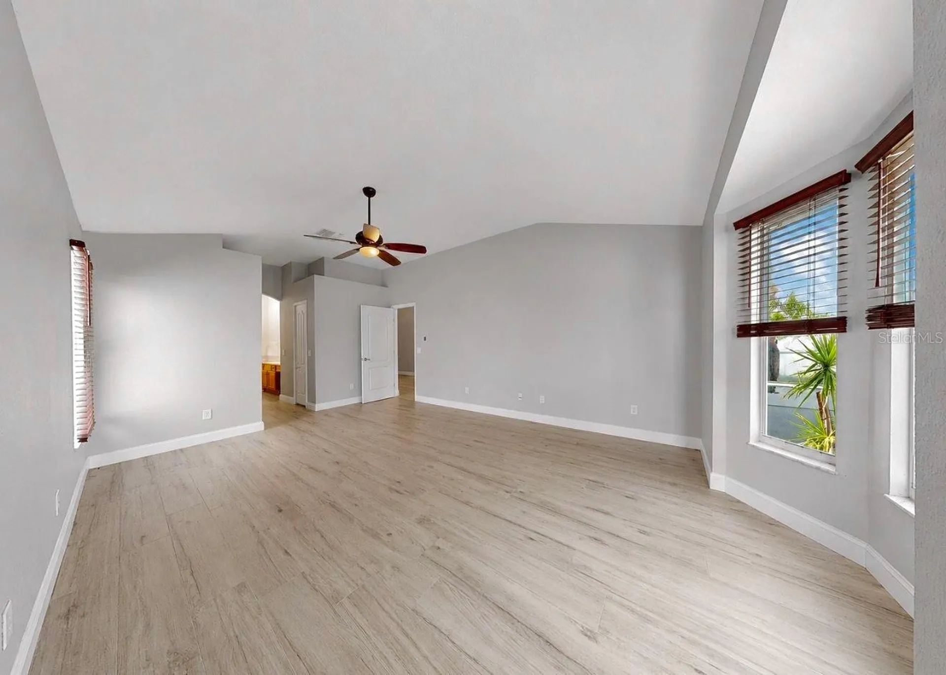 1836 Raven Glen Drive Ruskin FL 33570