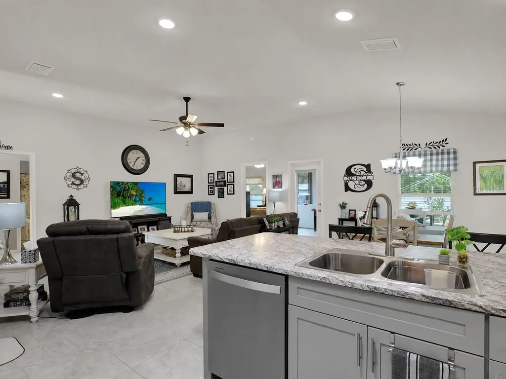 15648 SE 92nd Avenue Summerfield FL 34491