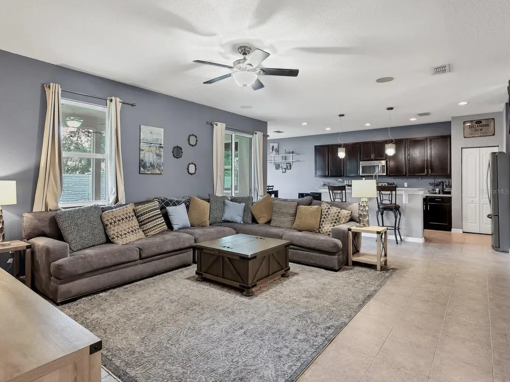 6307 4th Street E Bradenton FL 34203