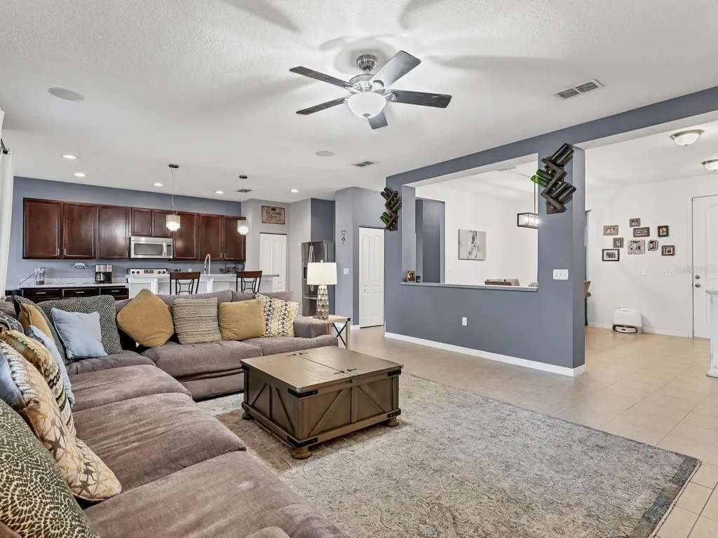 6307 4th Street E Bradenton FL 34203
