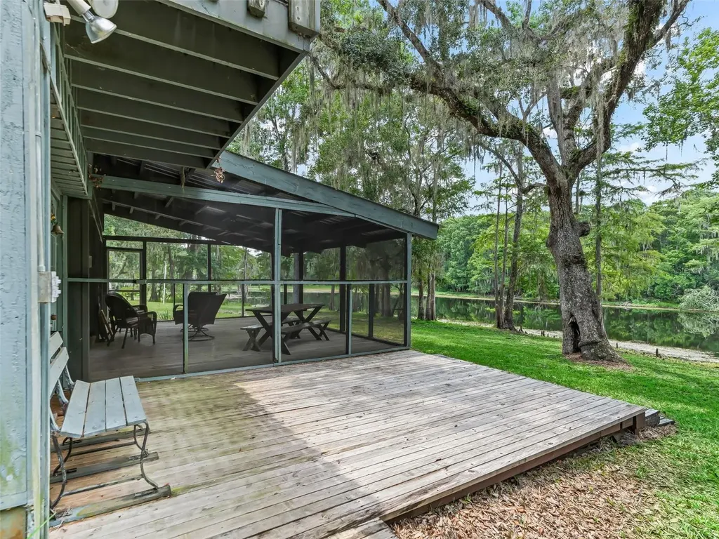 10518 SW 64th Avenue Bushnell FL 33513