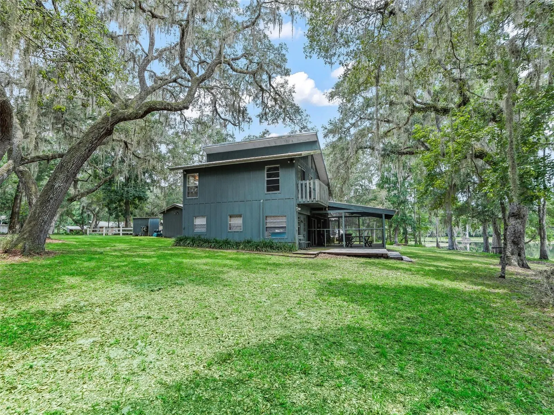 10518 SW 64th Avenue Bushnell FL 33513