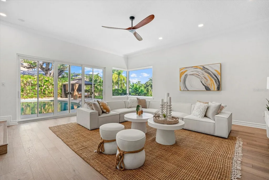 1707 Caribbean Drive Sarasota FL 34231