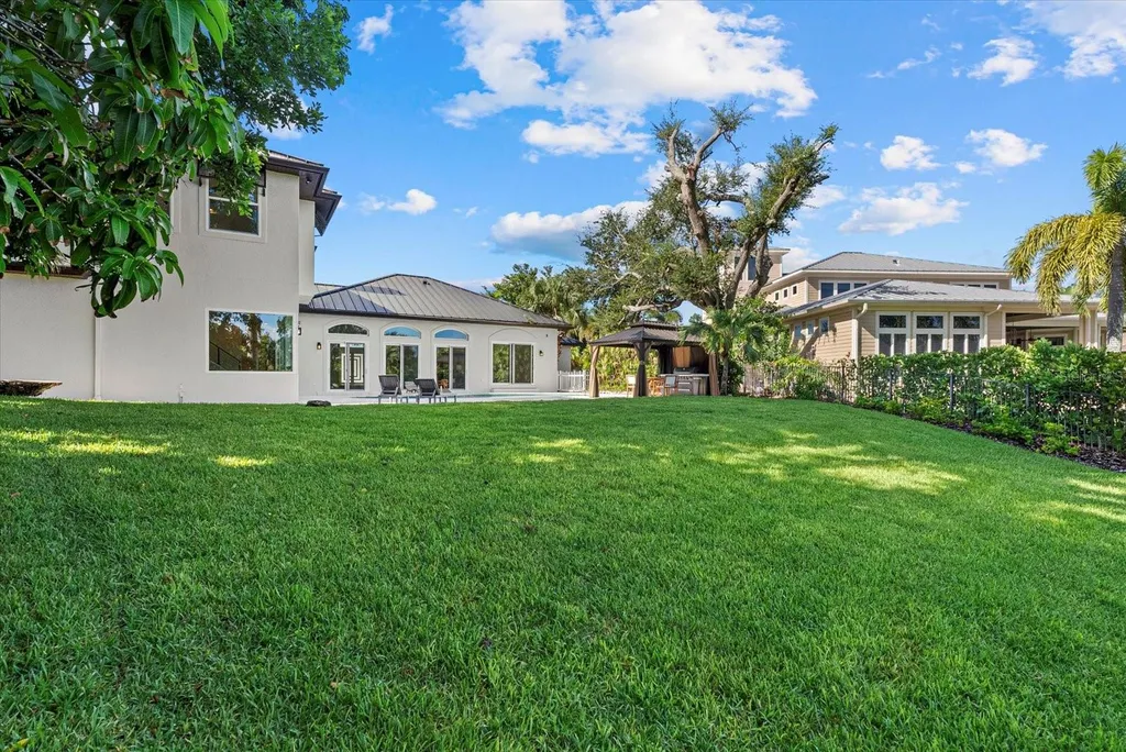 1707 Caribbean Drive Sarasota FL 34231