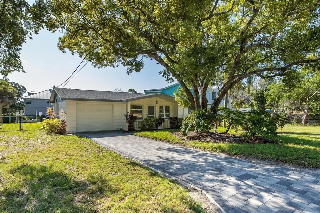 3318 Pineview Drive Holiday FL 34691