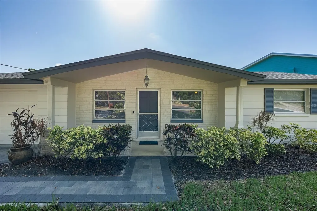 3318 Pineview Drive Holiday FL 34691