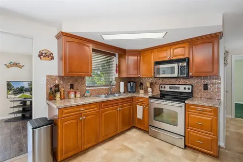 3318 Pineview Drive Holiday FL 34691