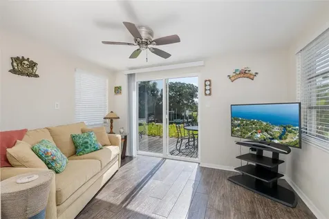 3318 Pineview Drive Holiday FL 34691