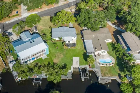3318 Pineview Drive Holiday FL 34691