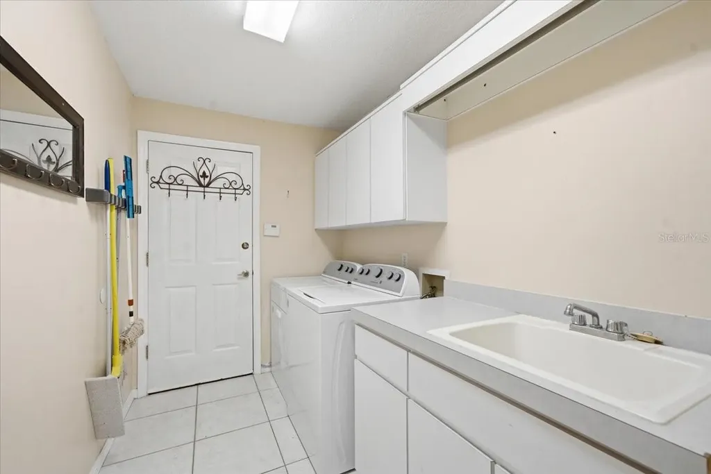 8402 Maybelle Drive Weeki Wachee FL 34613