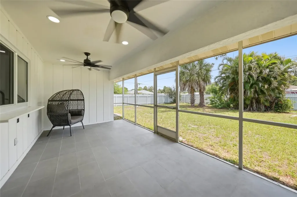2506 Lakeshore Circle Port Charlotte FL 33952