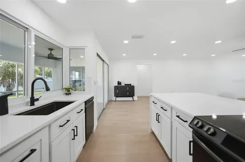 2506 Lakeshore Circle Port Charlotte FL 33952