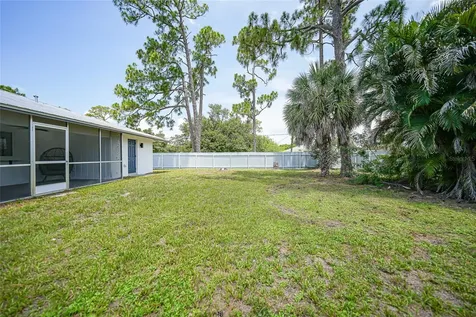 2506 Lakeshore Circle Port Charlotte FL 33952