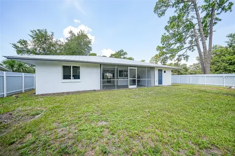 2506 Lakeshore Circle Port Charlotte FL 33952