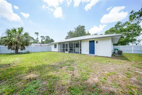 2506 Lakeshore Circle Port Charlotte FL 33952