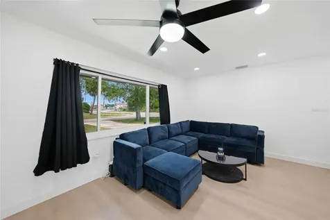2506 Lakeshore Circle Port Charlotte FL 33952