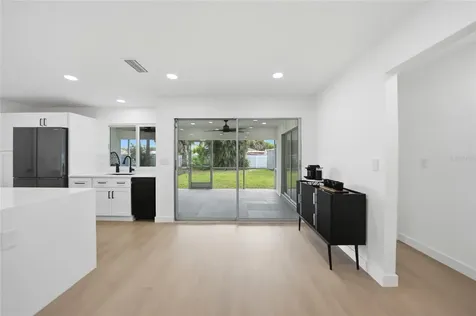 2506 Lakeshore Circle Port Charlotte FL 33952