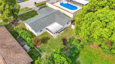 38945 18th Avenue Zephyrhills FL 33542