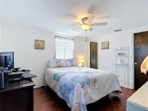 38945 18th Avenue Zephyrhills FL 33542