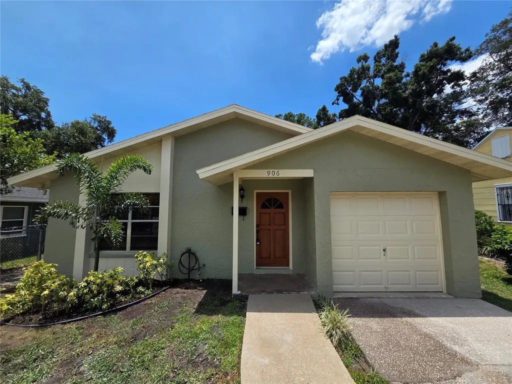 906 W Braddock Street Tampa FL 33603