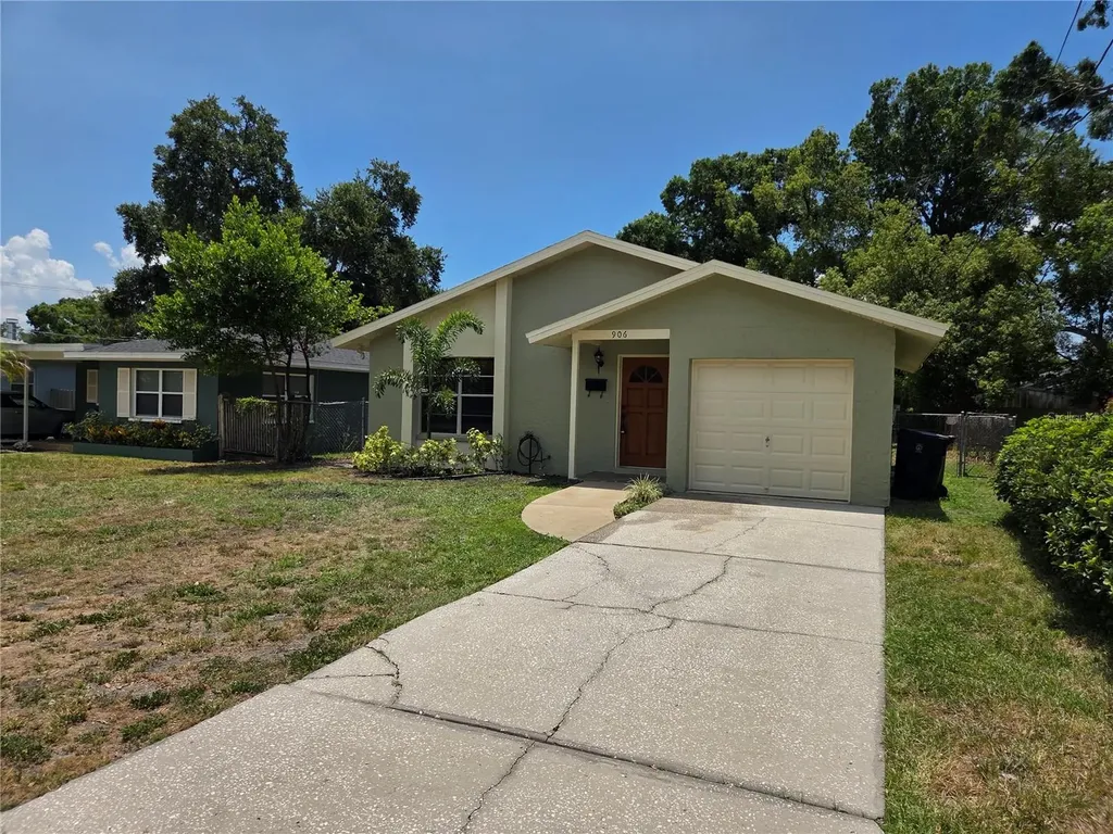 906 W Braddock Street Tampa FL 33603