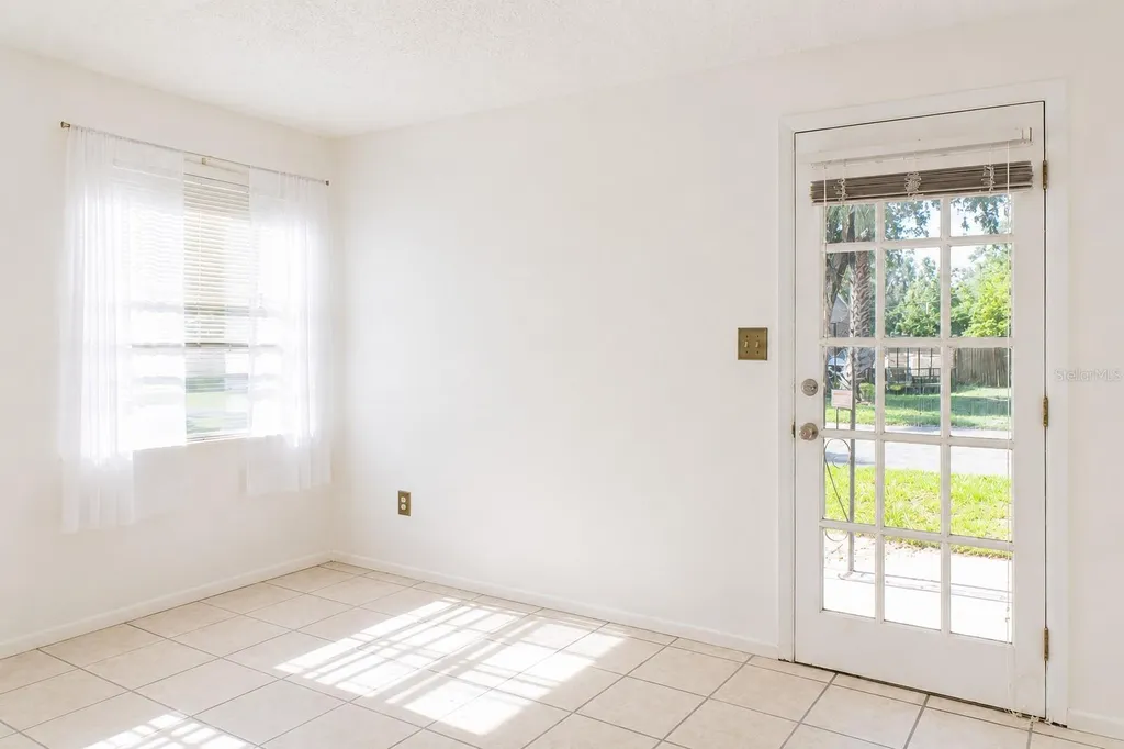 490 John Street Lake Helen FL 32744