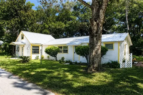 490 John Street Lake Helen FL 32744