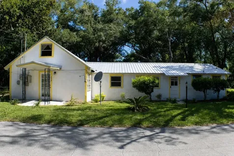 490 John Street Lake Helen FL 32744