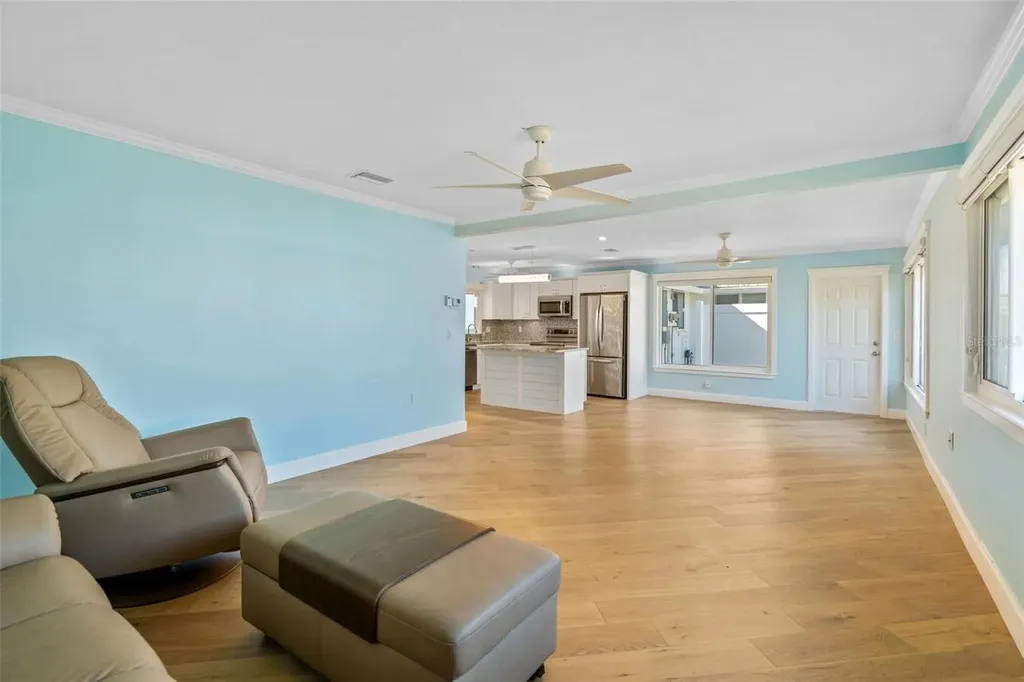 2305 Riverbluff Parkway Sarasota FL 34231