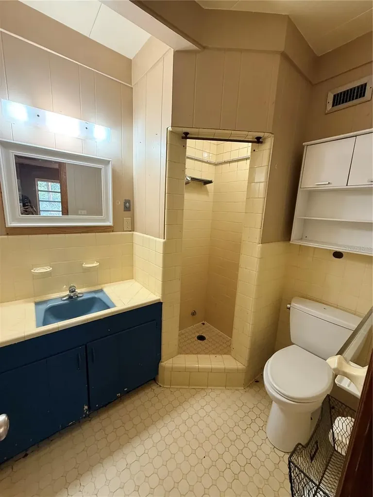 816 NW 14th Avenue Gainesville FL 32601