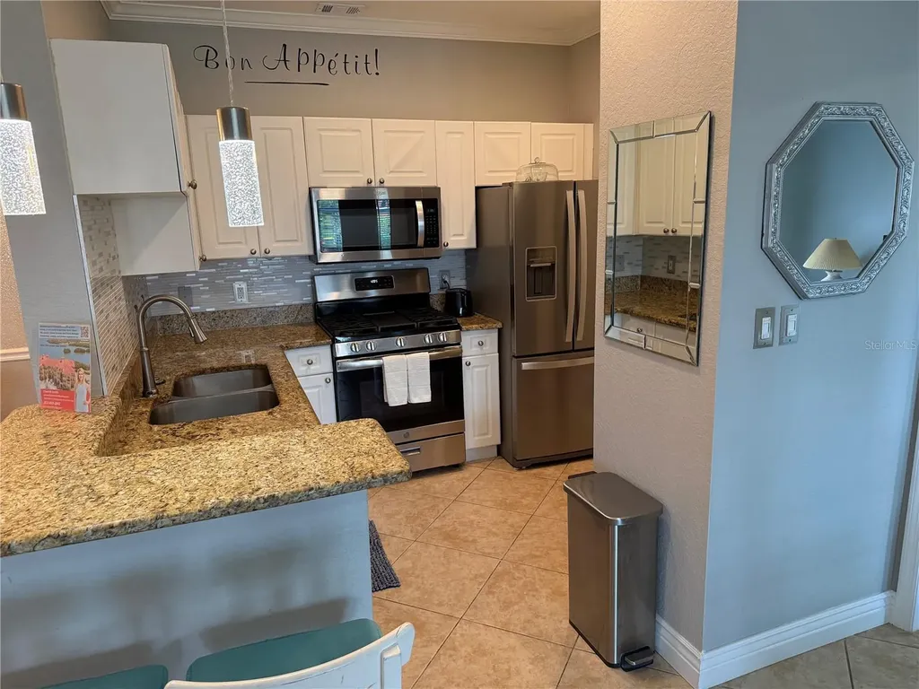 2747 Via Capri Clearwater FL 33764