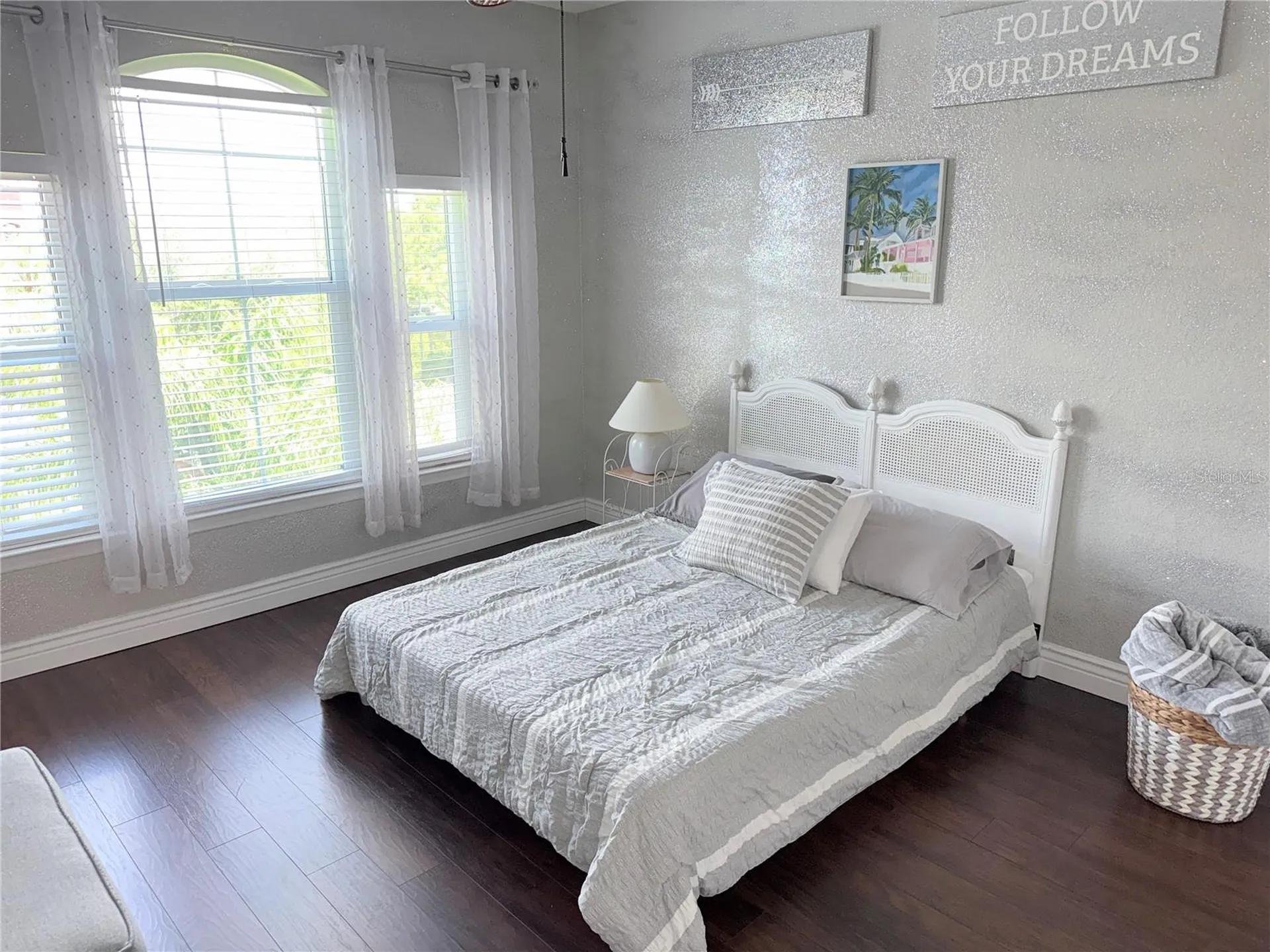 2747 Via Capri Clearwater FL 33764