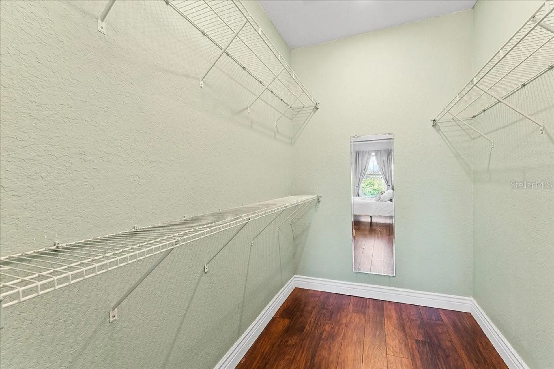 2747 Via Capri Clearwater FL 33764