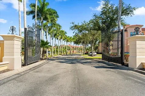 2747 Via Capri Clearwater FL 33764