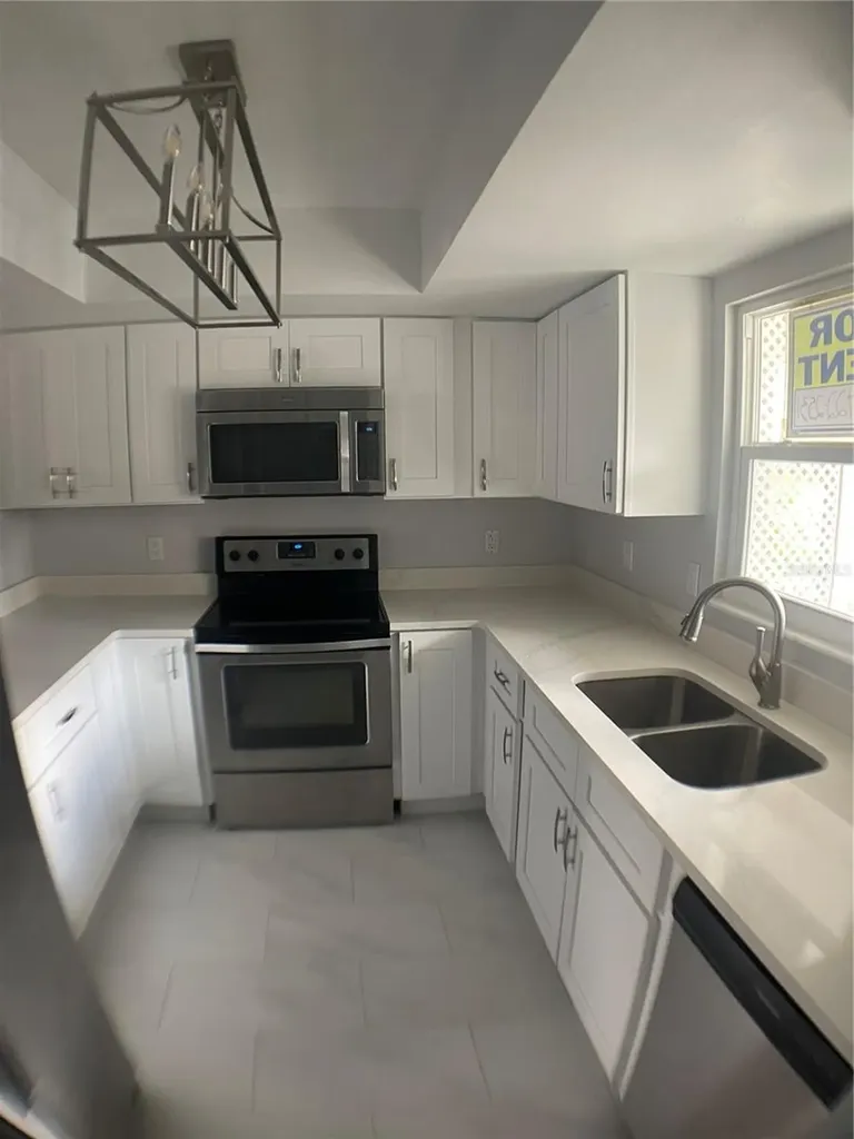 152 Douglas Road W Oldsmar FL 34677