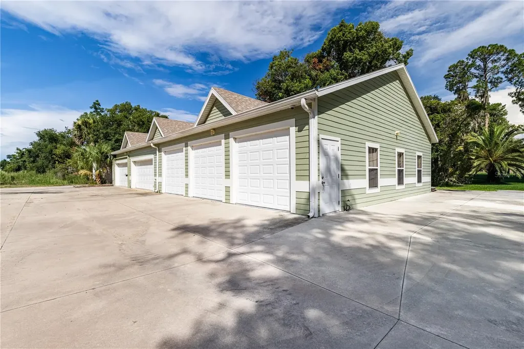 32834 Lakeshore Drive Tavares FL 32778