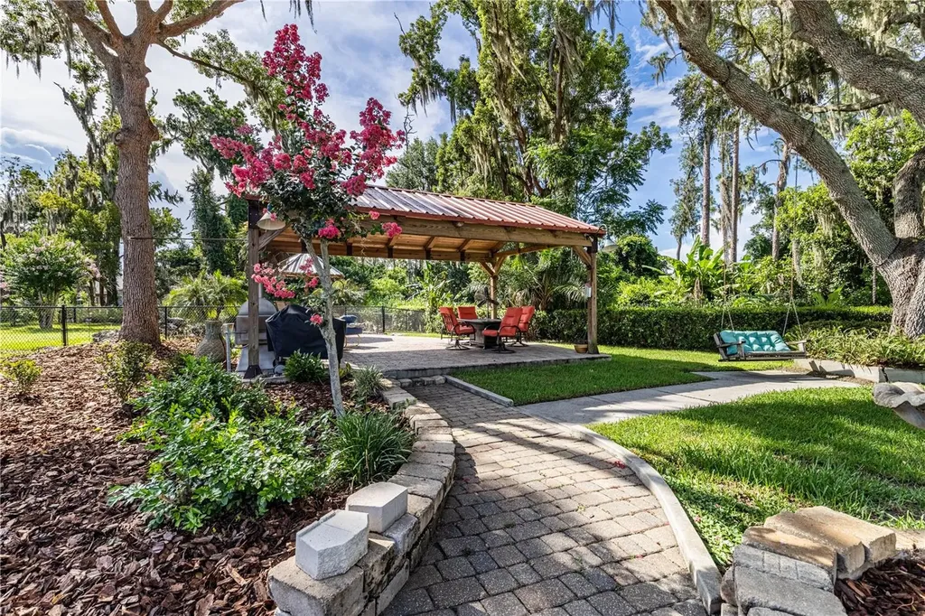 32834 Lakeshore Drive Tavares FL 32778