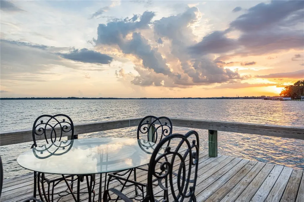 32834 Lakeshore Drive Tavares FL 32778