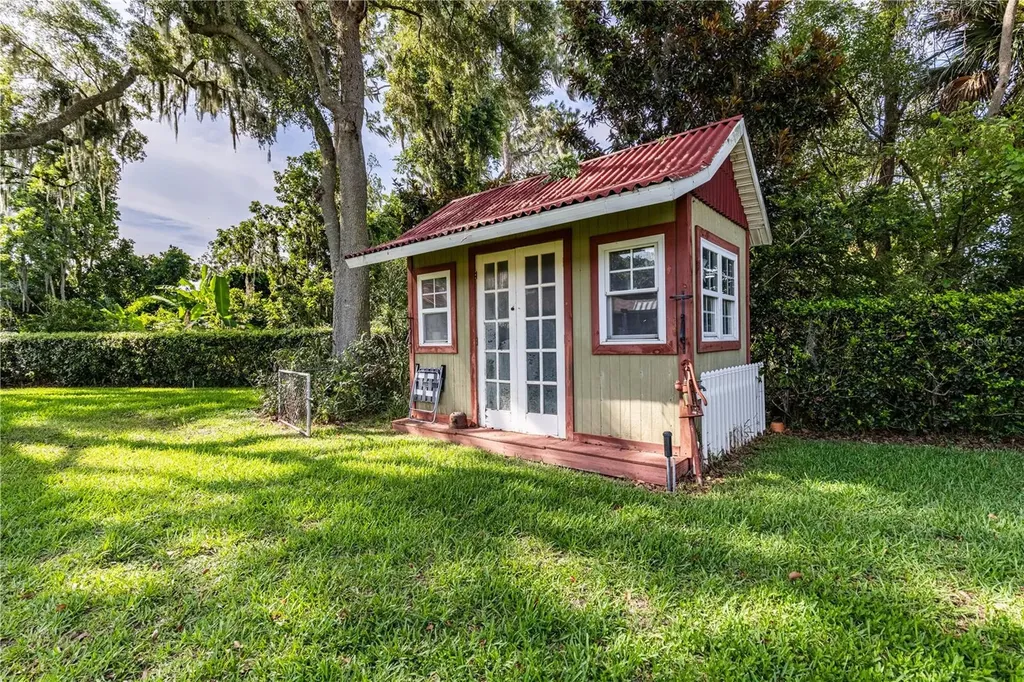 32834 Lakeshore Drive Tavares FL 32778