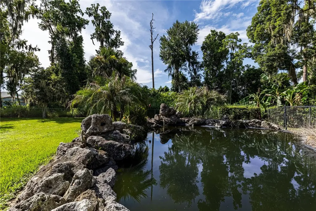 32834 Lakeshore Drive Tavares FL 32778