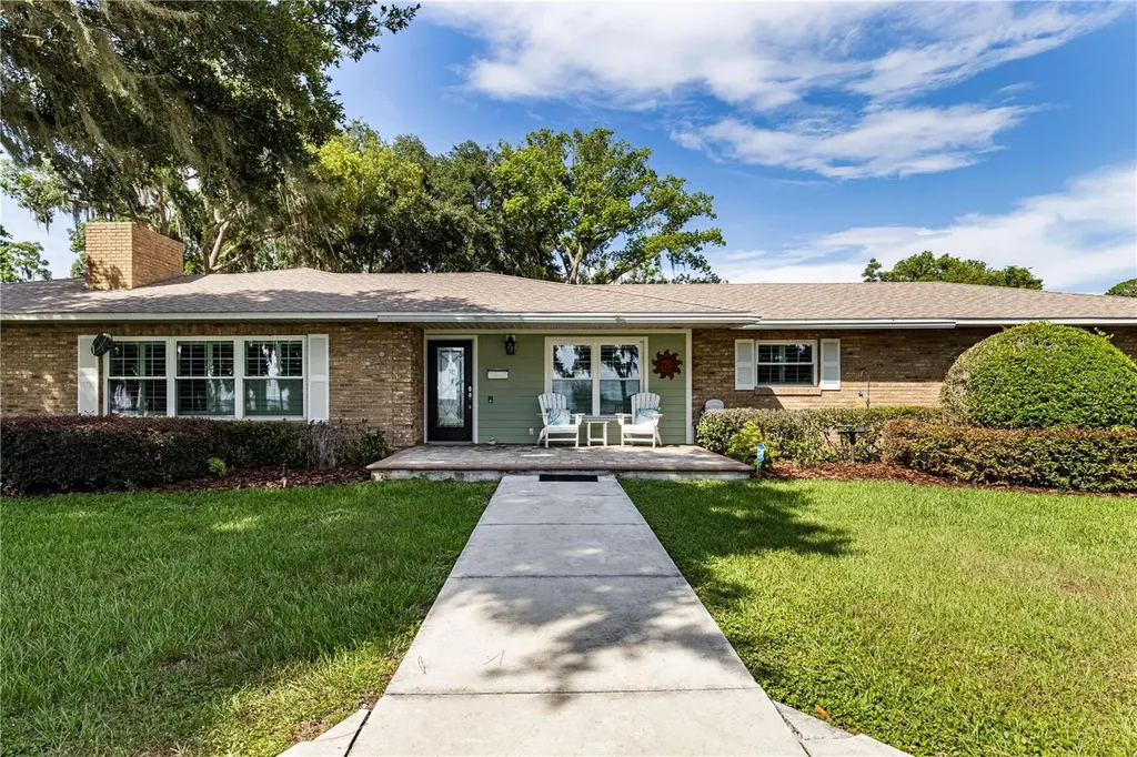 32834 Lakeshore Drive Tavares FL 32778