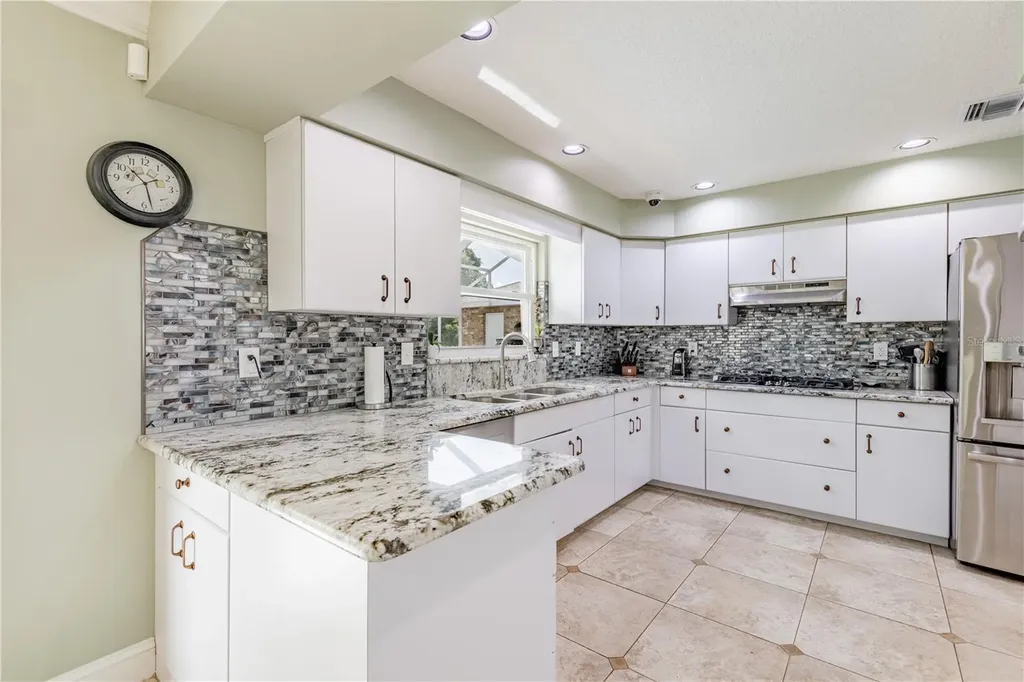 32834 Lakeshore Drive Tavares FL 32778