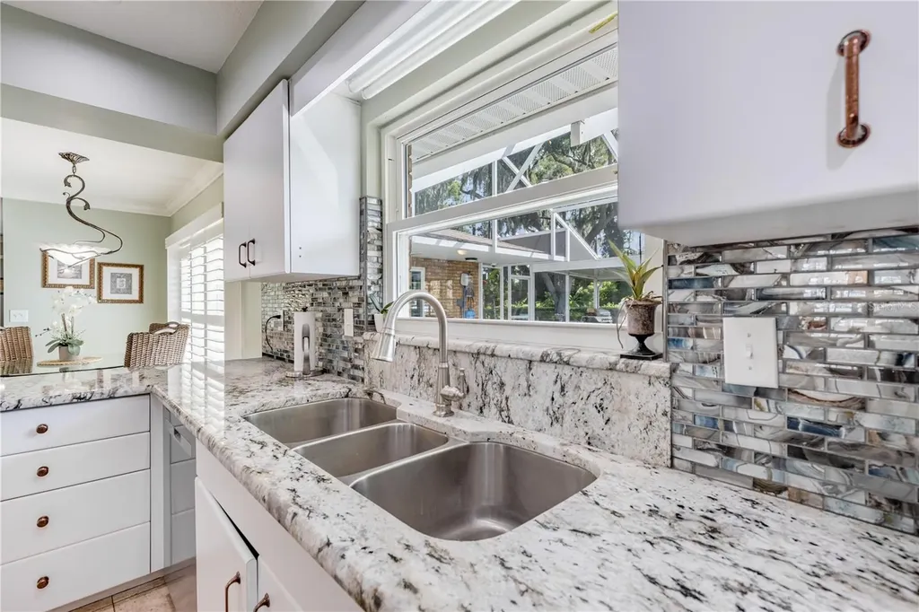32834 Lakeshore Drive Tavares FL 32778