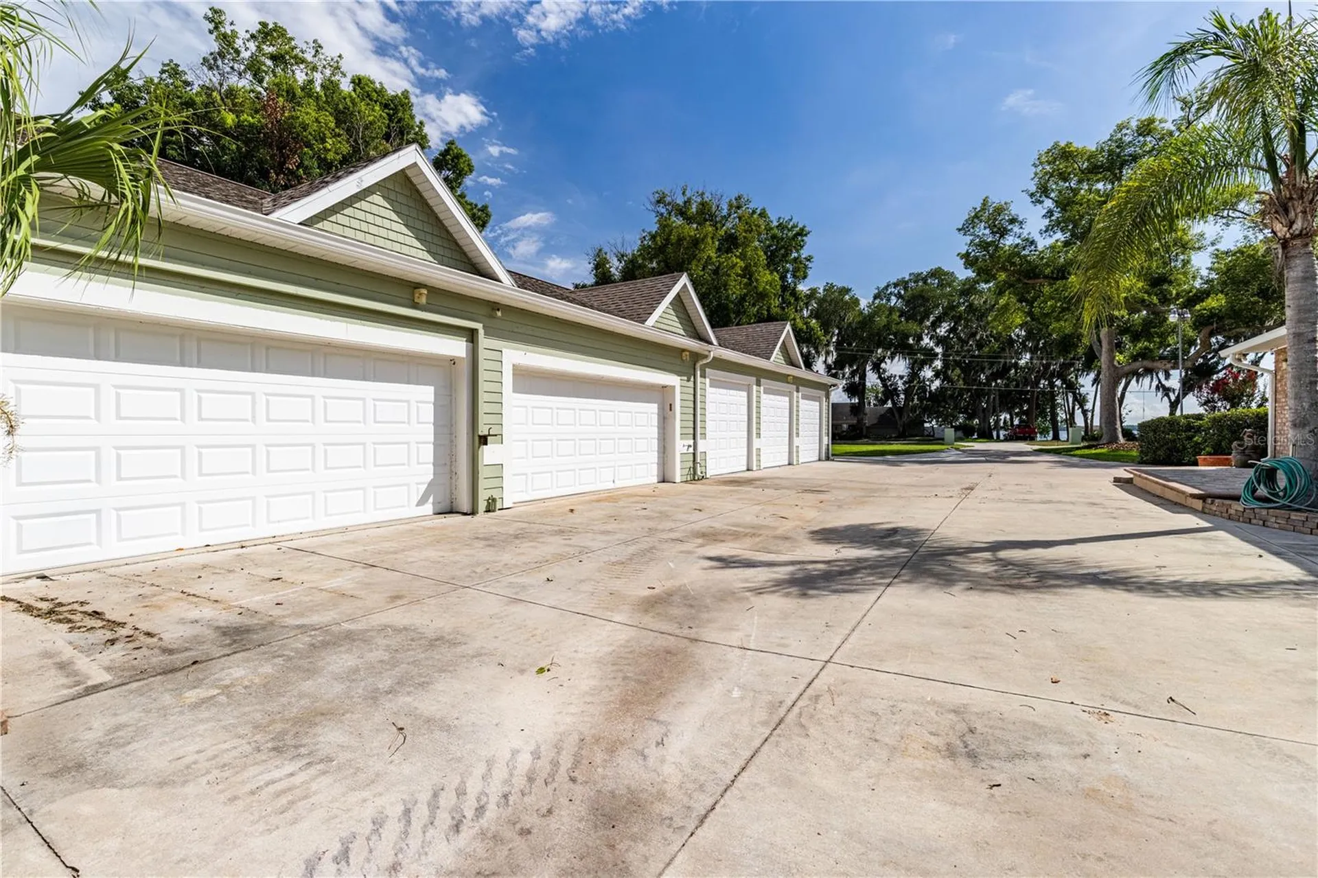 32834 Lakeshore Drive Tavares FL 32778