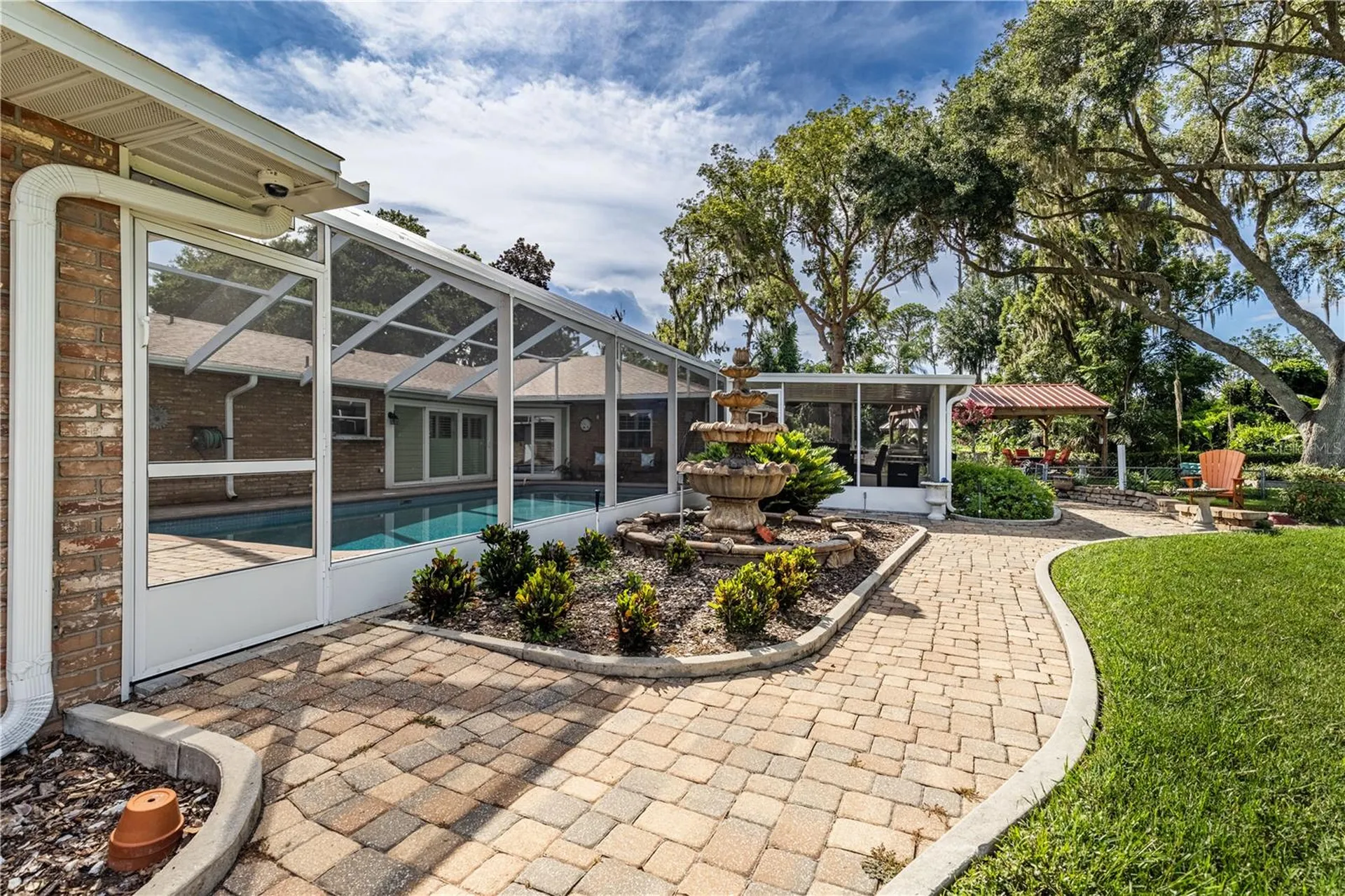 32834 Lakeshore Drive Tavares FL 32778