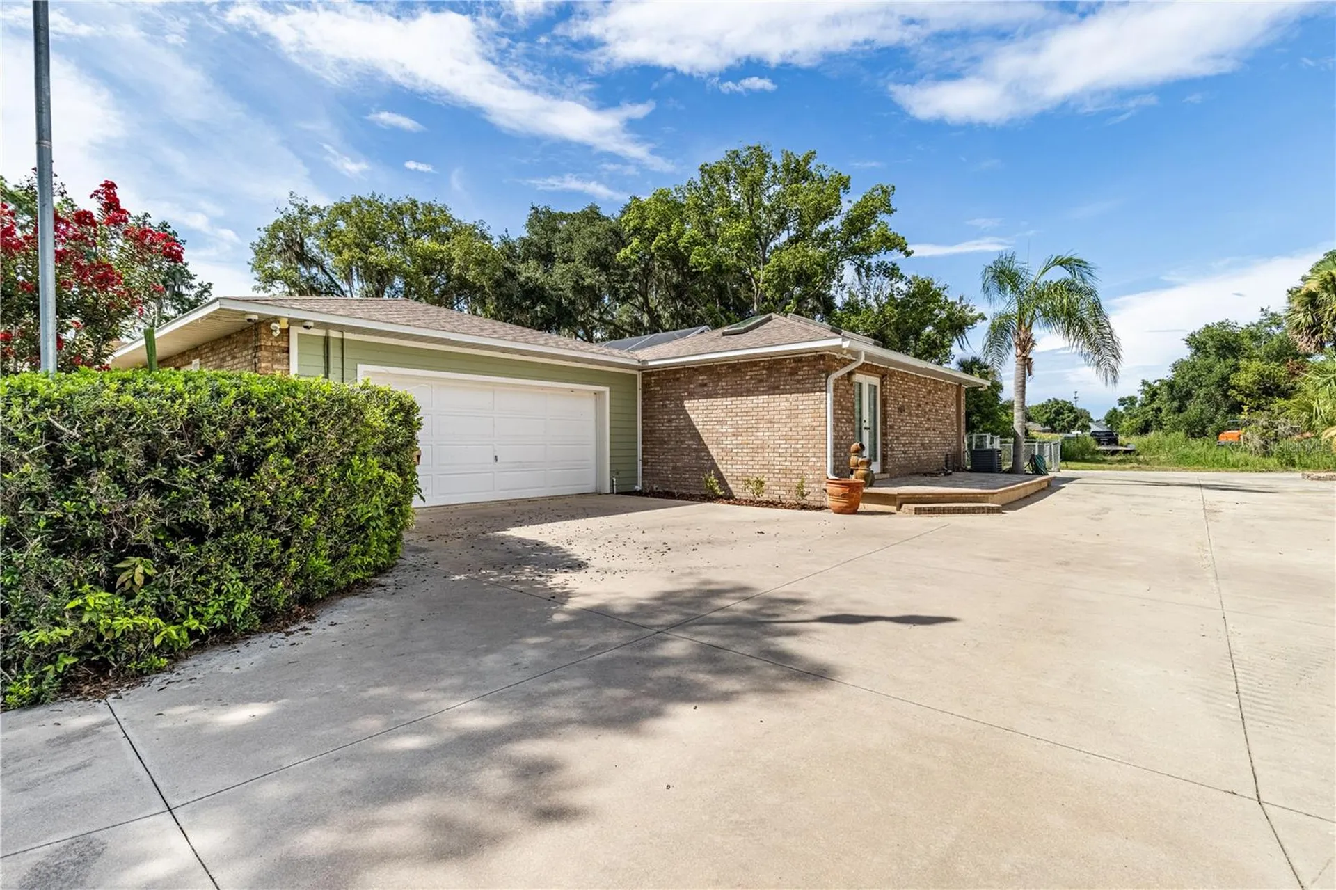 32834 Lakeshore Drive Tavares FL 32778