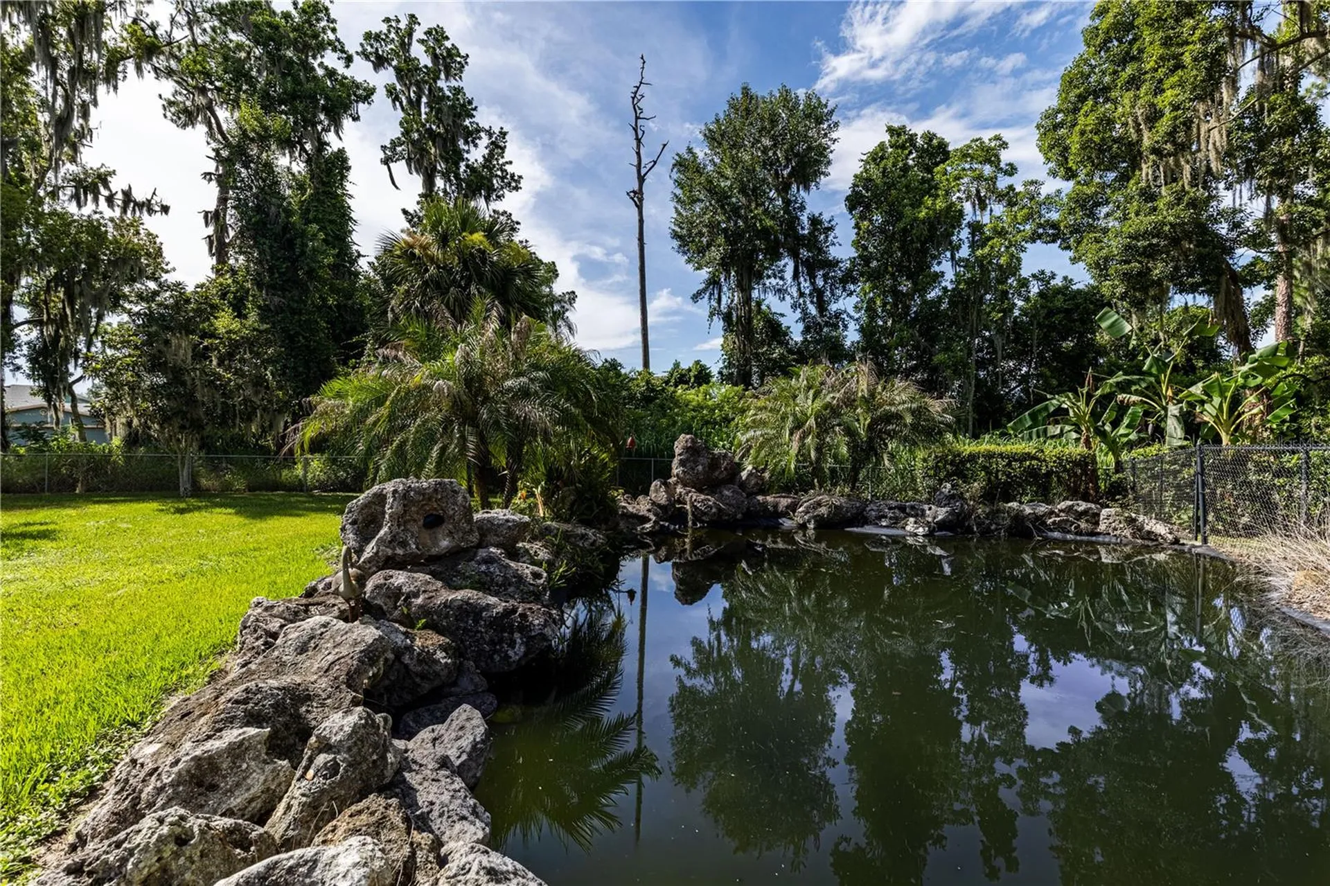 32834 Lakeshore Drive Tavares FL 32778